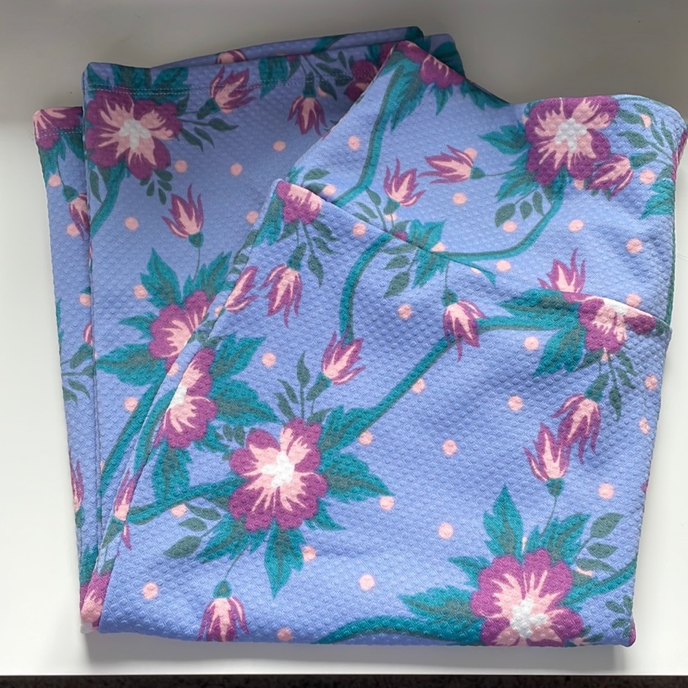 NWOT Lularoe Cassie (pencil skirt), never worn, great condition